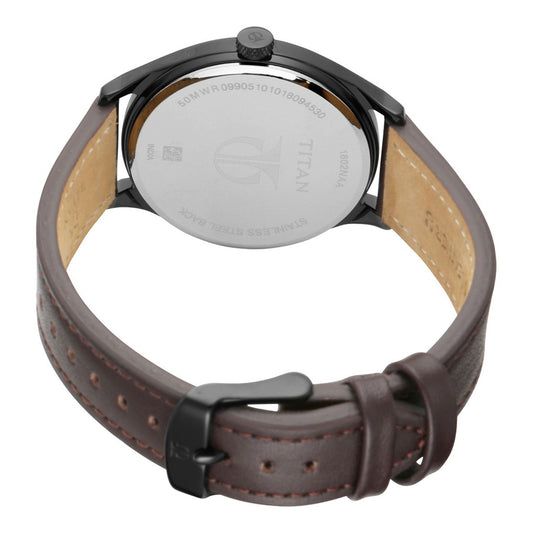 Titan Men's Minimalist Zen Watch Black: Sleek Leather Strap with Contrast Hands