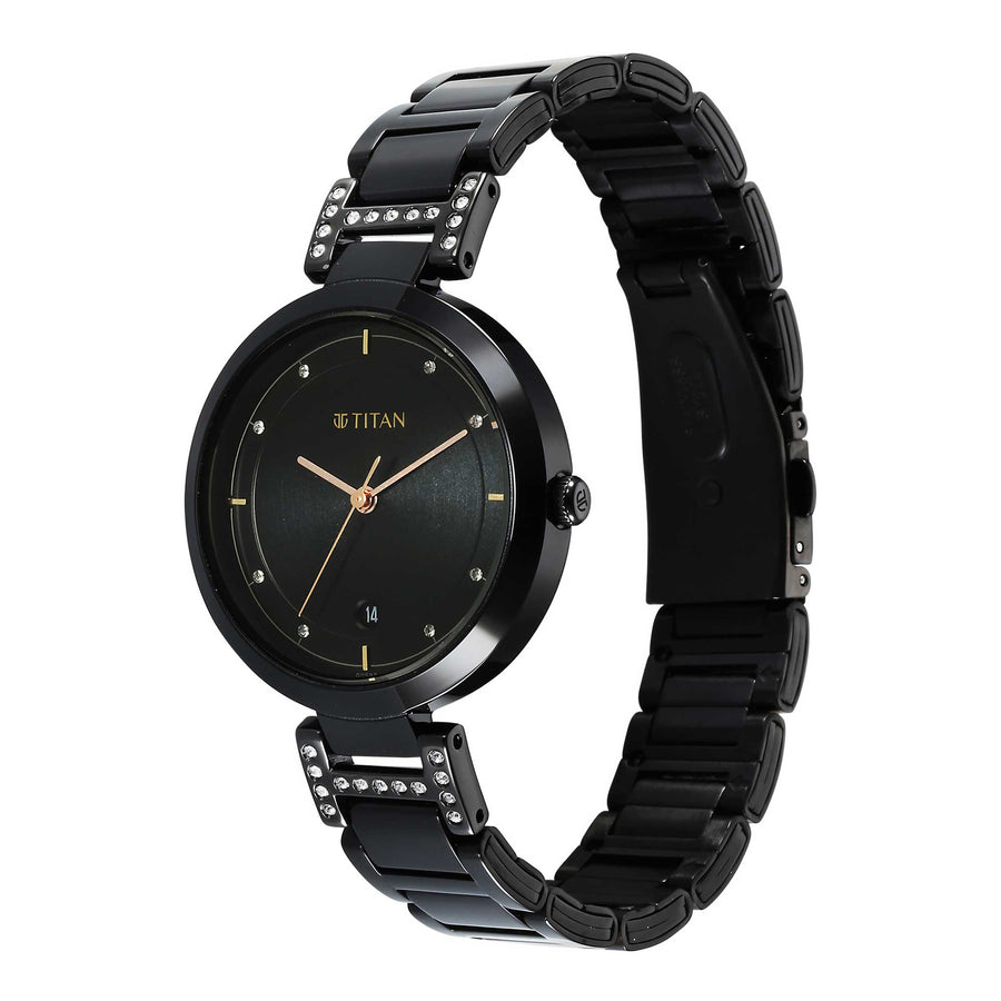 Titan Women Brass Round Shape Watches(2480NM02)