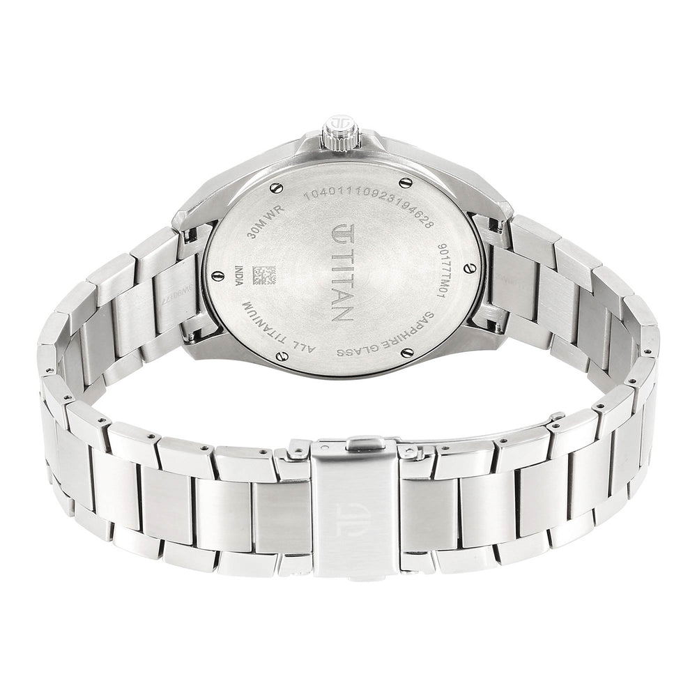 90177TM01- DP845- Clsq Slim Titanium