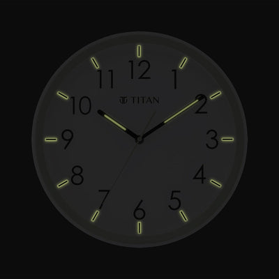 Titan 32.5 cm Green-Lume Wall Clock: Stylish Nighttime Illumination